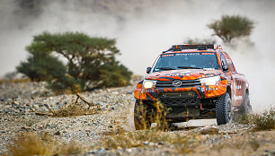 Antanas Juknevičius ir Darius Vaičiulis devintajame Dakaro etape