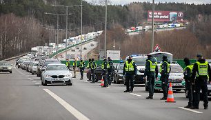 Policijos postas prie išvažiavimo iš Vilniaus