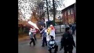 Užsiliepsnojęs Sočio olimoiados estafetės deglas