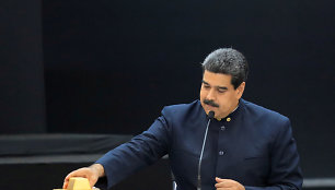 Nicolas Maduro liečia aukso luitus