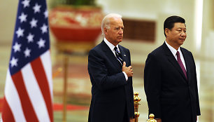 Joe Bidenas ir Xi Jinpingas 2011 metais