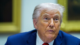 Donaldas Trumpas /  / Aaron Schwartz/POOL via CNP/INST