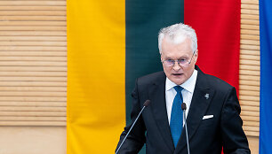 Gitanas Nausėda skaito metinį prane&scaron;imą 