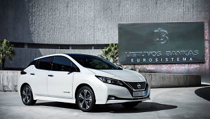 Lietuvos bankas nuomosis 6 „Nissan Leaf“ elektromobilius