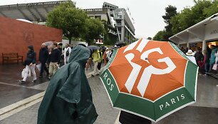 Roland Garros varžybas sustabdė lietus 