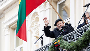 Vasario 16-osios minėjimas prie Lietuvos nepriklausomybės signatarų namų