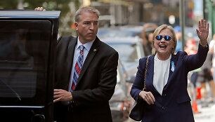 Hillary Clinton sako, kad jaučiasi gerai