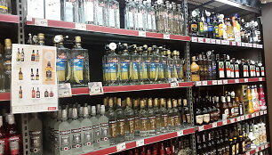 Alkoholio kainos kovo 9-ąją dieną prekybos centruose
