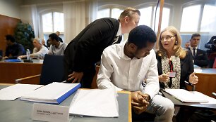 Vienas kaltinamųjų teisme Suomijoje