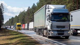 „Linava“: dėl negrąžintų 40 tūkst. leidimų vežėjams kyla problemų dėl krovinių vežimo