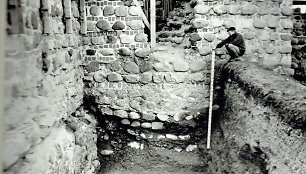 „Miesto atmintis: archeologai“