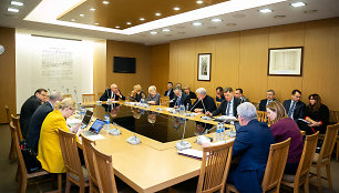 Seimo Antikorupcijos komisijos posėdžio akimirka