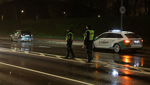 Naktinis kelių policijos reidas