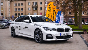 BMW 330i &ndash; konkurso &bdquo;Metų automobilis 2020&ldquo; dalyvis
