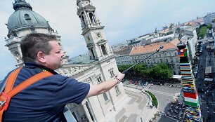 Vengrijoje pastatytas auk&scaron;čiausias &bdquo;Lego&ldquo; kaladėlių bok&scaron;tas. 