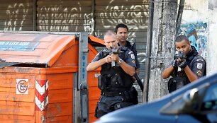 Rio de Žaneire po 11 žmonių žūties policija pradėjo didelę operaciją viename lū&scaron;nyne