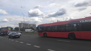 Autobuso manevrai Pilaitės prospekte