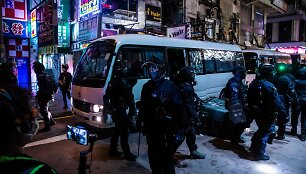 Honkonge policija susigrūmė su demokratijos &scaron;alininkais