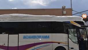 Apsnigtas autobusas