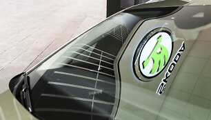 Naujasis &bdquo;&Scaron;koda&ldquo; automobilių pardavimo salonas