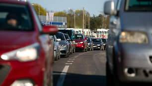 Transporto spūstys rekonstruojamoje Liepkalnio–Žirnių gatvių sankryžoje