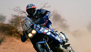 Kodėl „Yamaha“ motociklai buvo nepageidaujami 1994-ųjų Dakaro ralyje?
