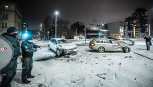 Plikledžio spąstai klupdo vairuotojus: pasipylė avarijos