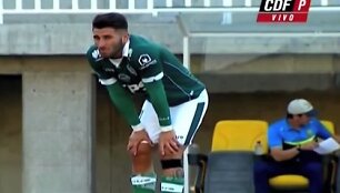 Marco Mendelis traumą gavo per 5 sekundes &ndash; vos i&scaron;bėgęs į aik&scaron;tę