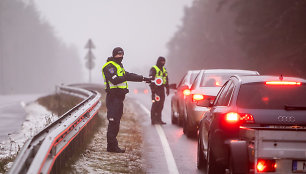 Policijos kontrolės postas Nemenčinės plente