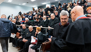 Teismo posėdis dėl prie Seimo vykusių riaušių