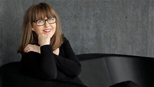 J&oacute;n&iacute;na Le&oacute;sd&oacute;ttir