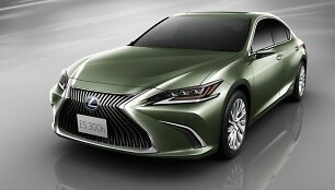 &bdquo;Lexus ES 300h&ldquo; Japonijoje važinės be veidrodėlių