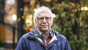 Poetas Vijay Seshadri