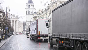 Protestuojantys vežėjai užplūdo Vilniaus centrą