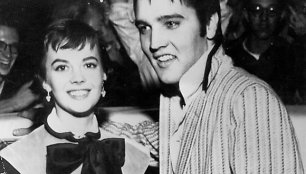 Elvis Presley su viena iš savo meginų Natalie Wood