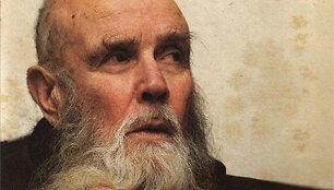 Knyga &bdquo;Pokalbiai Tėvo Stanislovo celėje&ldquo;
