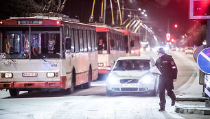 Plikledžio spąstai klupdo vairuotojus: pasipylė avarijos