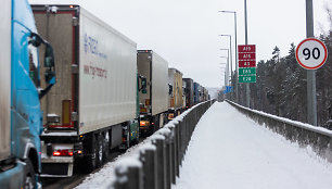 Vilkikų spūstis Kirtimų gatvėje