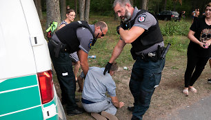 Gyventojų susirėmimas su policijos pareigūnais prie Rūdninkų poligono