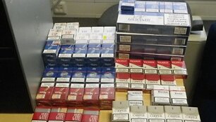 Traukiniu Maskva &ndash; Vilnius į Lietuvą vykusi Rusijos pilietė gabeno 12 pavadinimų kontrabandines cigaretes. 