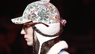 &bdquo;Gucci&ldquo; 2016 m. rudens-žiemos kolekcijos modelis