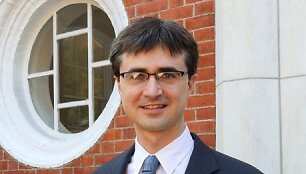 Julianas Darius Revie