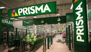 Prekybos centre "Ozas" &scaron;iuo metu vykdomi paskutiniai pasiruo&scaron;imo darbai prie&scaron; vakare vyksiantį i&scaron;kilmingą atidarymą.