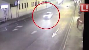 Įtariamų žudikų automobilis
