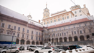 Renovuojami Vilniaus universiteto centriniai rūmai