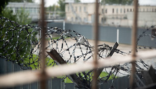 Seimas nesutinka, kad nuteistųjų darbu įkalinimo įstaigose augtų jų stažas