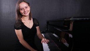 Kauno miesto simfoninis orkestras pristato pianistę iš Kosta Rikos Daniela Navarro