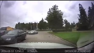 57ab2cc6755c2video_57ab2cc47295d