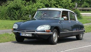 Citroën DS – vienas gražiausių ir technologiškai pažangiausių visų laikų automobilių. (Lothar Spurzem, Wikimedia(CC BY-SA 2.0 de)