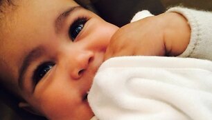 Kim Kardashian ir Kanye Westo dukra North